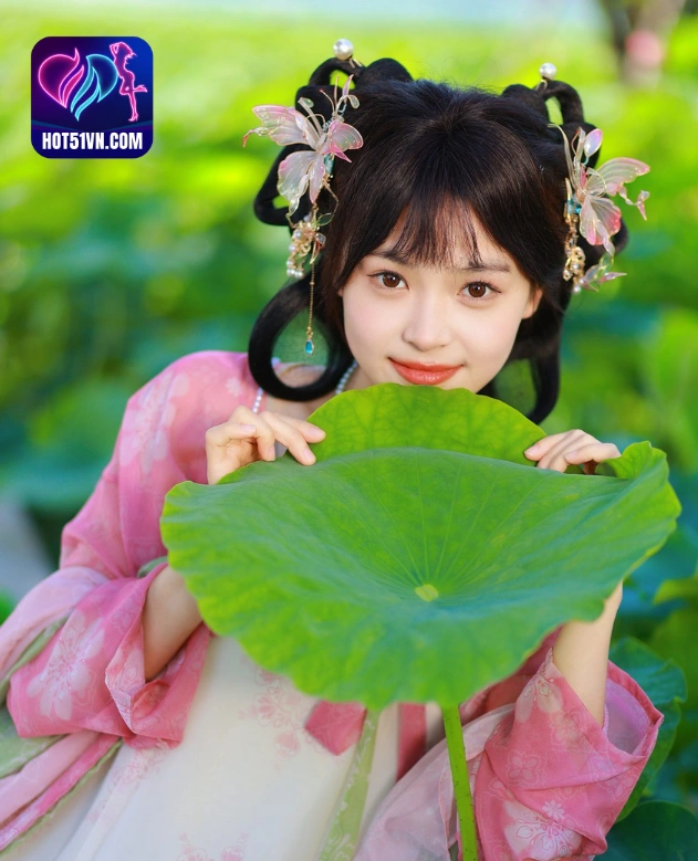 Chi Chi Qing - Nền Tảng Livestream Hot51 và Bí Mật Phía Sau Cách Hack IOS, Ứng Dụng Hotlive và 871mm Live, Charming and lovely girl. 2 - Hot51 Chi Chi Qing-hotlive