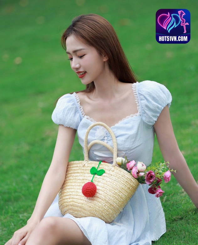 Đánh giá chi tiết Guo Guo Chinese Livestream Hot51: Cơ hội đầy bất ngờ từ Luck8, MMLive iOS, QQ8888 Live và MMLive Mod Lovely girl and endearing. 7 - Hot51 Guo Guo-hotlive
