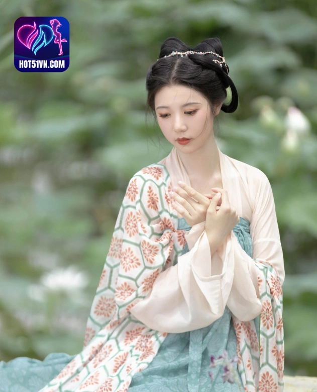 Đánh giá chi tiết về Lsababa Star Chinese Livestream Hot51: QQLive Mod, Hot51 APK, 567 Live Mod APK, Show Live, Charming and gorgeous girl. 3 - Hot51 Lsababa-hotlive