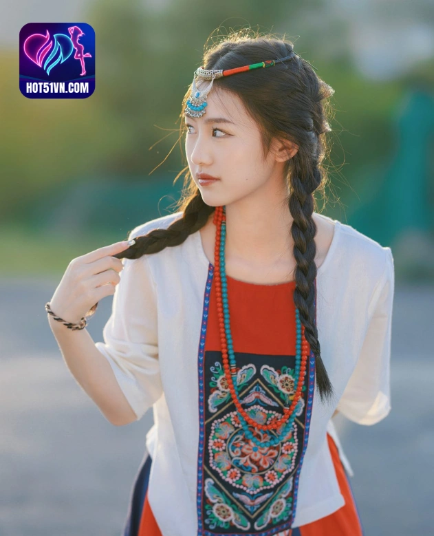 Chi Tiết Về Qi Qi Star Chinese Livestream Hot51: Ứng Dụng Mod Mmlive, App Hot51live, 567 Live Mod Apk và Nghệ Sĩ Trực Tiếp Mmlive Show Gorgeous Girl 2 - Hot51 Qi Qi-hotlive