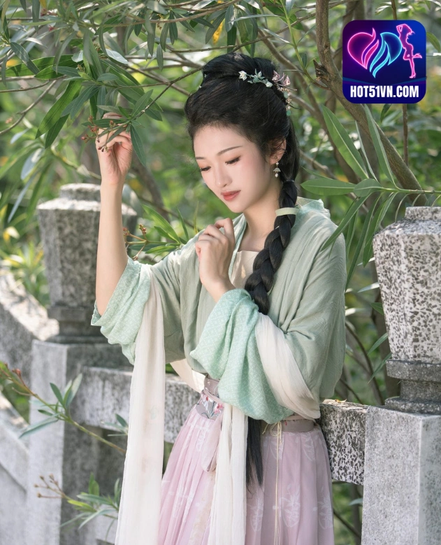 Khám Phá Sự Hấp Dẫn Của Li Li Star Trên Hot51: Mod QQlive, QQ8888 Live, và Cách Tải Về. Beautiful Girl 4 - Hot51 Li Li-hot51
