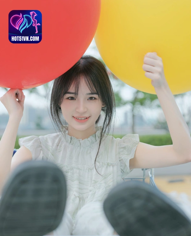 Xia Nian Yi: Khi Sự Thú Vị Gặp Gỡ Công Nghệ - Tìm Hiểu Về Ứng Dụng YYLive, App QQ Live, và MMLive Show Gorgeous and charming girl 2 - Hot51 Xia Nian Yi-hotlive51