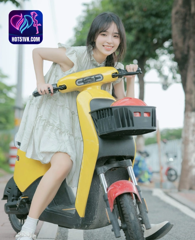 Xia Nian Yi: Khi Sự Thú Vị Gặp Gỡ Công Nghệ - Tìm Hiểu Về Ứng Dụng YYLive, App QQ Live, và MMLive Show Gorgeous and charming girl 3 - Hot51 Xia Nian Yi-hotlive51
