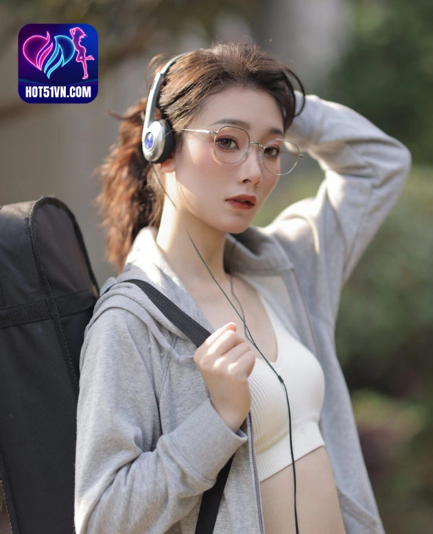 Đánh giá chi tiết Hot51 Live Mod APK: Xiao Xuan Trải nghiệm ứng dụng Hot51 Mod APK, 123Win và Mod QQLive, Beautiful Girl. 1 - Hot51 You are currently viewing Đánh giá chi tiết Hot51 Live Mod APK: Xiao Xuan Trải nghiệm ứng dụng Hot51 Mod APK, 123Win và Mod QQLive, Beautiful Girl.