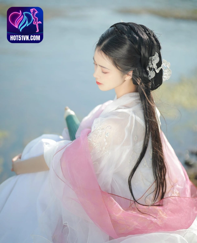 Wu Sui Chinese Livestream Hot51: Sức Hút Mạnh Mẽ Của Ứng Dụng QQLIV và HotLive51 Mod APK, Beautiful and charming girl. 6 - Hot51 Wu Sui-hotlive