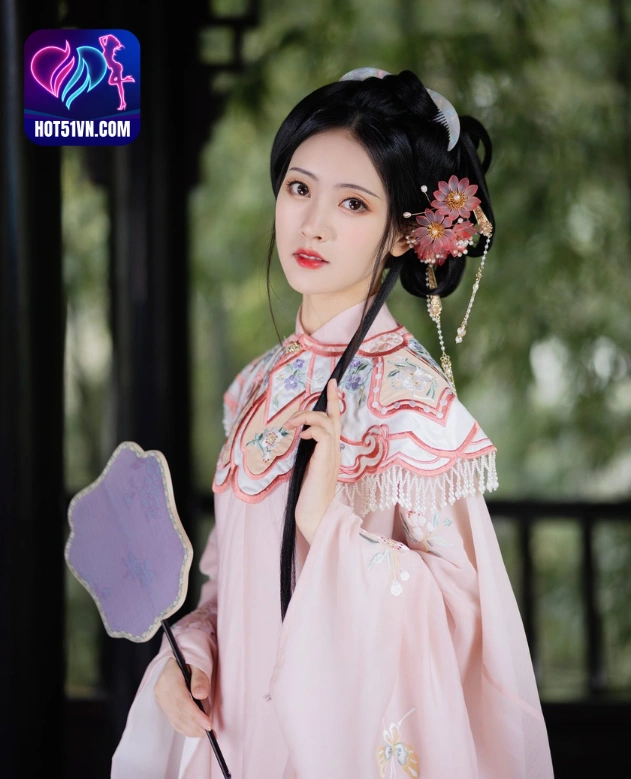 Lin Nai Sự Phát Triển Nổi Bật của 840mm Live: Khám Phá Hot51 - Nền Tảng Livestream Trung Quốc Đang Làm Mưa Làm Gió Beautiful Girl. 1 - Hot51 You are currently viewing Lin Nai Sự Phát Triển Nổi Bật của 840mm Live: Khám Phá Hot51 – Nền Tảng Livestream Trung Quốc Đang Làm Mưa Làm Gió Beautiful Girl.