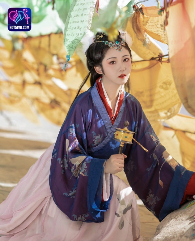 Read more about the article Khám phá Thế Giới Giải Trí Trực Tuyến với Shen Shi Shi Star Chinese Livestream Hot51 Beautiful girl and charming.