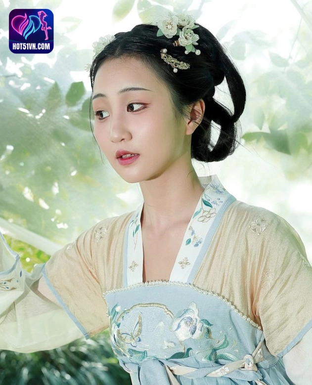 Khám Phá Sức Hút của Cha Xiao Tu Star Trên Ứng Dụng HotLive One và App MMLive Beautiful girl. 6 - Hot51 Cha Xiao Tu-hot51