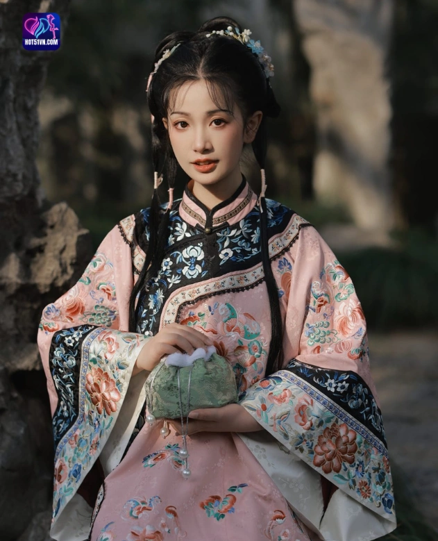 Zhang Zilin và Sự Nổi Bật Của Livestream Hot51: Từ Hotlive Đến YY Live 1 - Hot51 You are currently viewing Zhang Zilin và Sự Nổi Bật Của Livestream Hot51: Từ Hotlive Đến YY Live